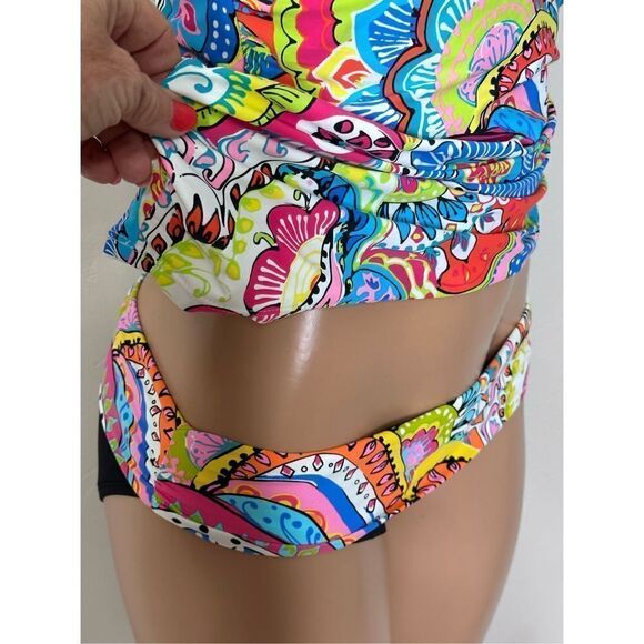 New. Anne Cole colorful tankini set. L-top/M-bottom. Retails $139 - Picture 6 of 10